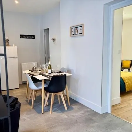 Дом отдыха Maison Cosy Avec Jardin, Proche Gare Et Centre Historique