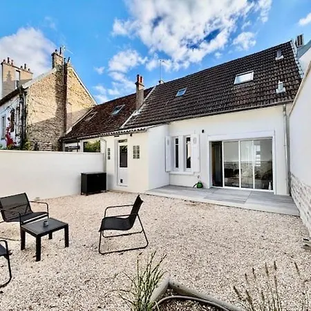 Дом отдыха Maison Cosy Avec Jardin, Proche Gare Et Centre Historique